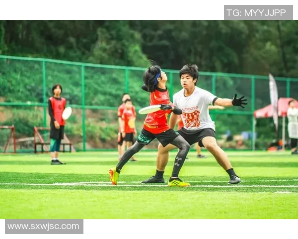 重庆飞盘队在极限运动会中以93分高居积分榜首位